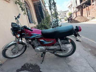 Honda 125 Red