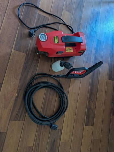 HIGH END PRESSURE WASHER