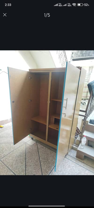 Urgently Sell Almari