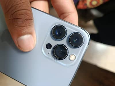 13 pro Max LLA Model 128GB Sim time Available