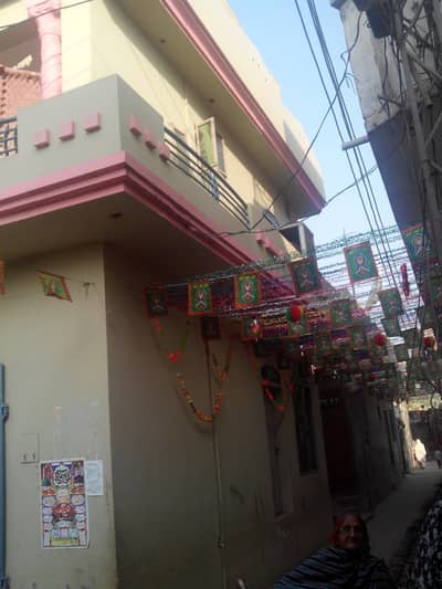 گھر میں میڈ کی ضرورت ہے