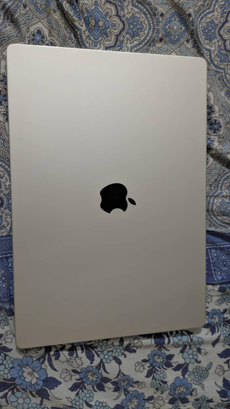 MacBook 1