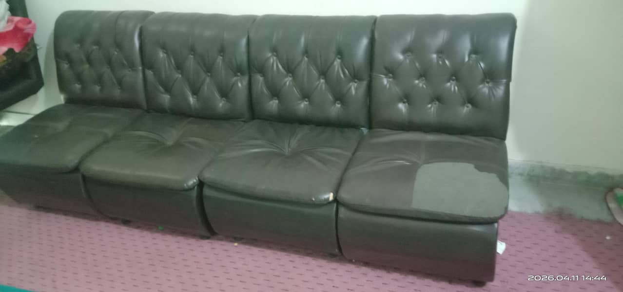 4 single office sofas 1