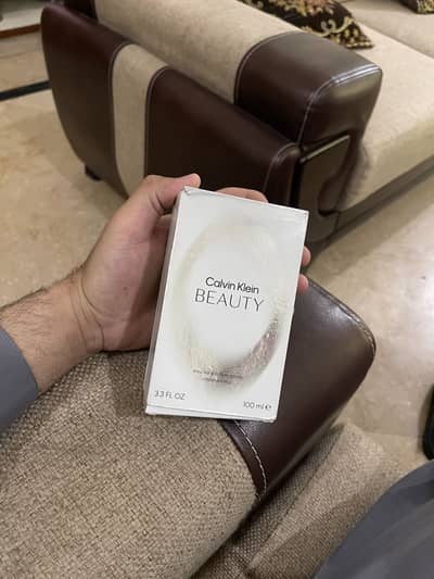 Calvin klein Beauty perfume