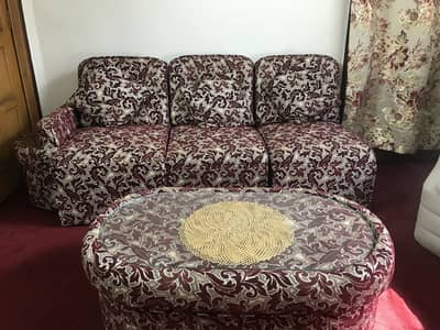 Six seater sofa set with table and side decor stands