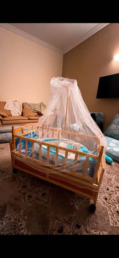 Kids bed plus swing