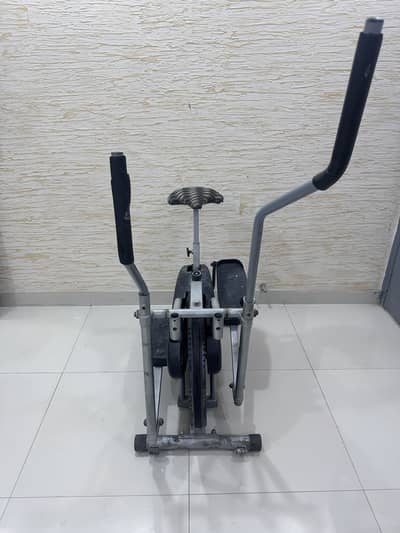 Upright Exercise Cycle – Heavy Flywheel Fitness Bike