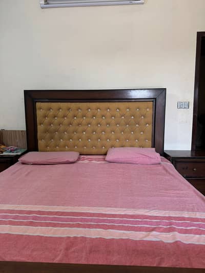 Walnut polish bed set with side tables, modern dressing & Master spri