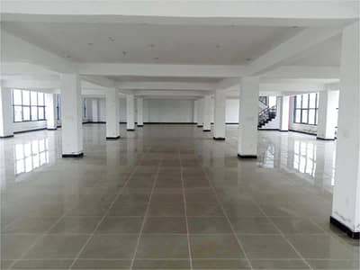 Brand New Building Total 15,000 SQR FT 03 Floor Each Floor 5000 SQFT WITH 6 washroom and one kitchen SUITABLE FOR IT,CALL CENTER,CLINIC,HOSPITAL AND SCHOOL,GYM ETC