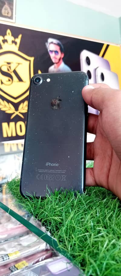 128gb pta approved  fnf  12k  contct me 03028367967 &03709357341