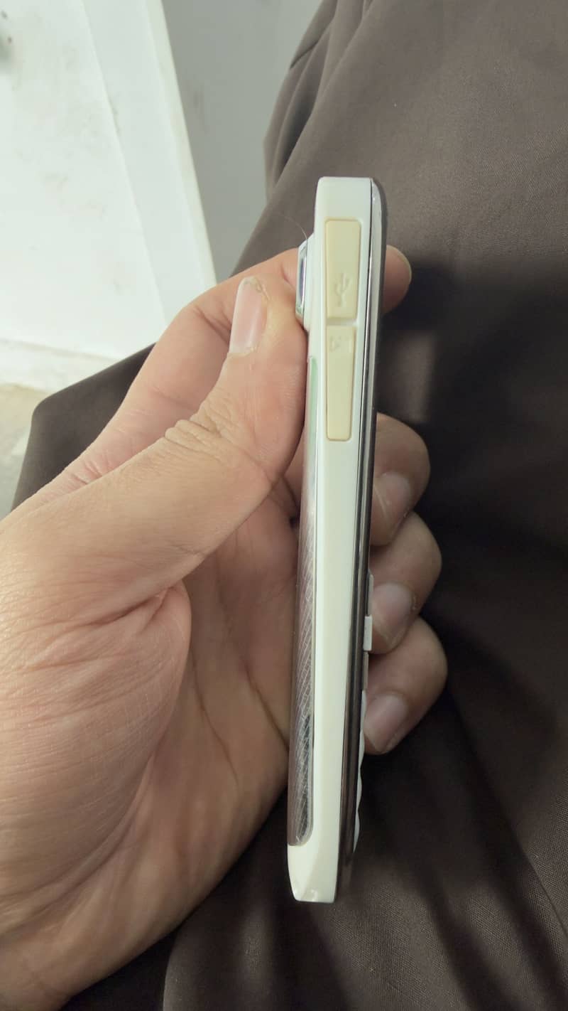 Nokia E72 PTA APPROVED 3