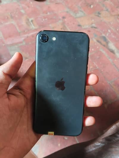Iphone se 2020 gen2.64 gb non pta baypass 03064645430 whatsapp