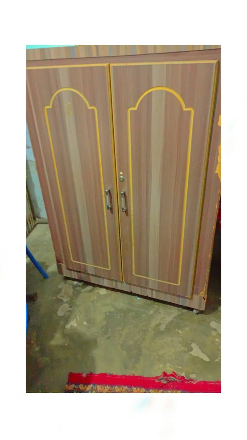 لکڑی کی اچھی دو طرفہ اور دو طرفہ الماری 0