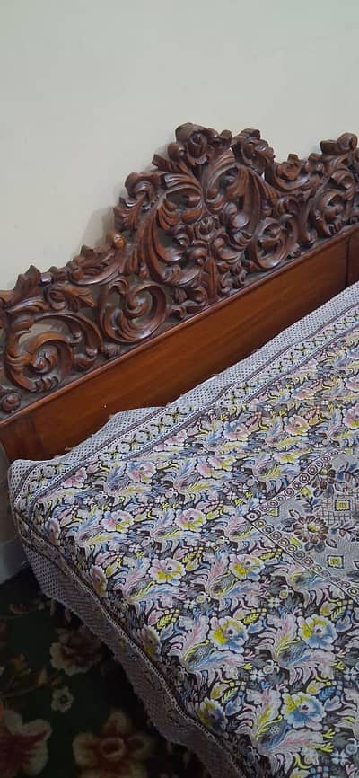 Tali wood 2 single beds