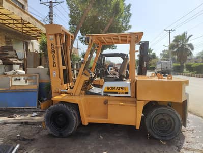 forklifter 5 ton komatsu 2010
