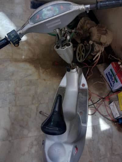 electric Scooty