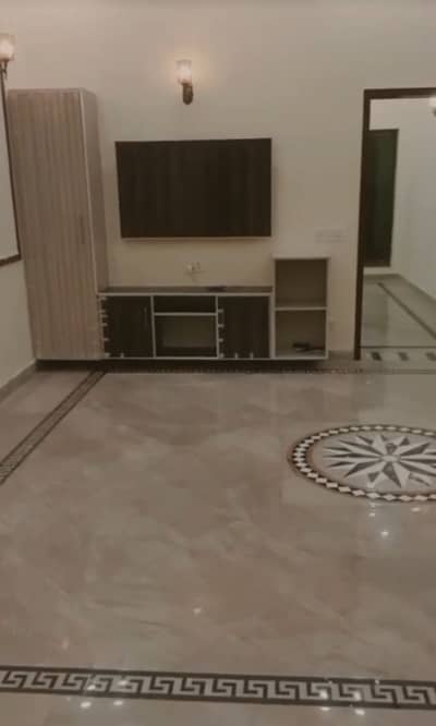 10 marla brand new luxury lower portion for rent