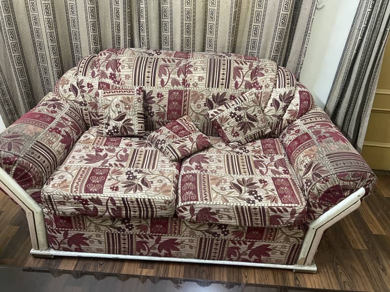Used sofas in good condition 3