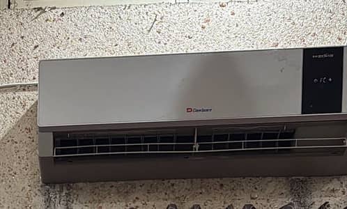 Dawlance used ac 1.5 tn