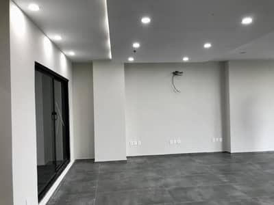 Ready To Move Commercial Office Space available for Rent Total: 4800-SQF 2nd Floor:1600-SQF 3rd Floor:1600-SQF 4th Floor:1600-SQF Location: Gullberg Green.