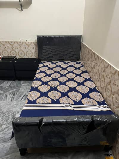 Single bed with side table in iron and black velvet without mattress