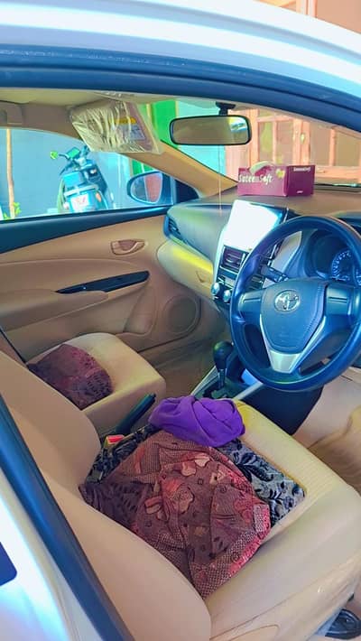  percent genuine only 23900Km running. . .