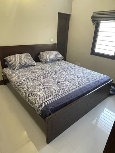 Wooden King Size Bed  | FREE MATTRESS | 100% Pure Sheesham Veneer