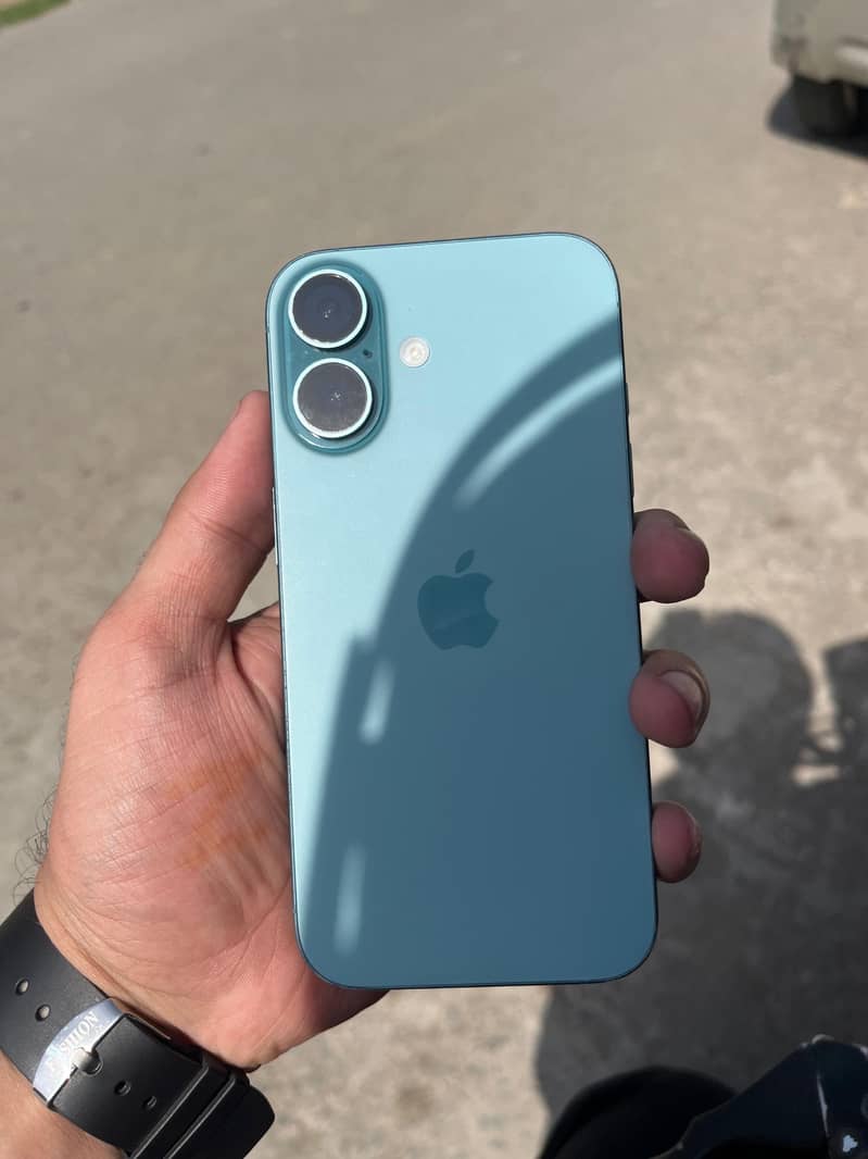 Iphone 16 simple 4