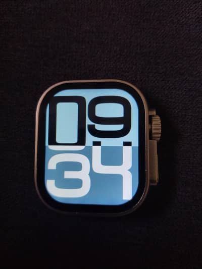 Ultra 3 Smartwatch with Straps- Excellent Condition"