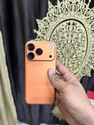 Iphone 17 pro 256gb icloud locked to owner