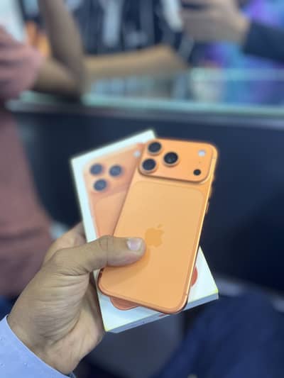 New Iphone 17 pro Factory Unlock Just 23 cycle count Cosmic orange box