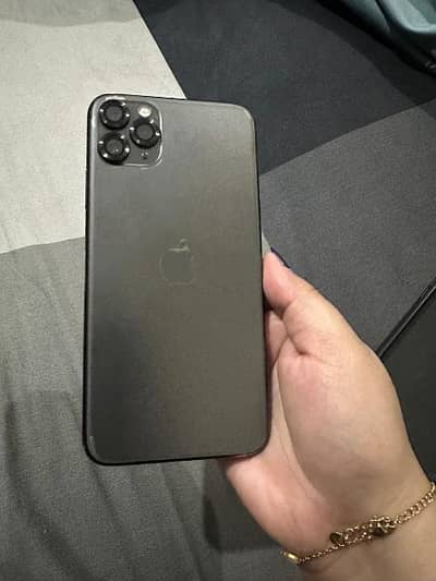 iPhone 11 pro max pta approved 256gb