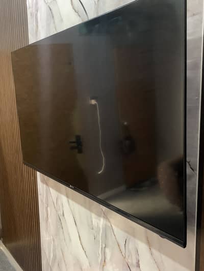 Multynet 60”Inch Android LED