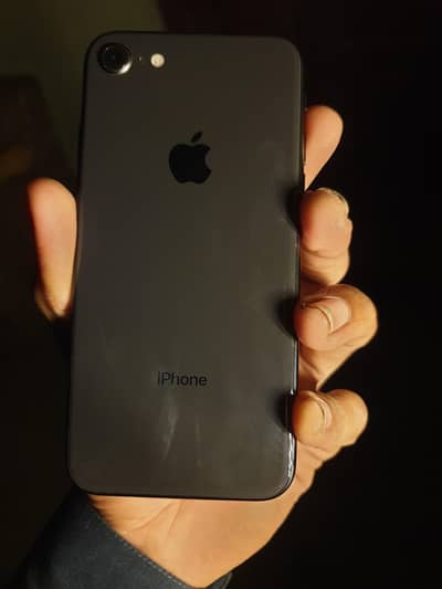 iPhone 8 Waterpack Non PTA. Health 86 condition 10/10