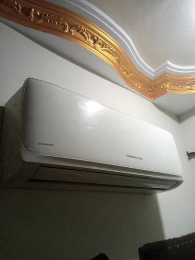 DC inverter 1 ton . Gas dalaygi  baki perfect ha