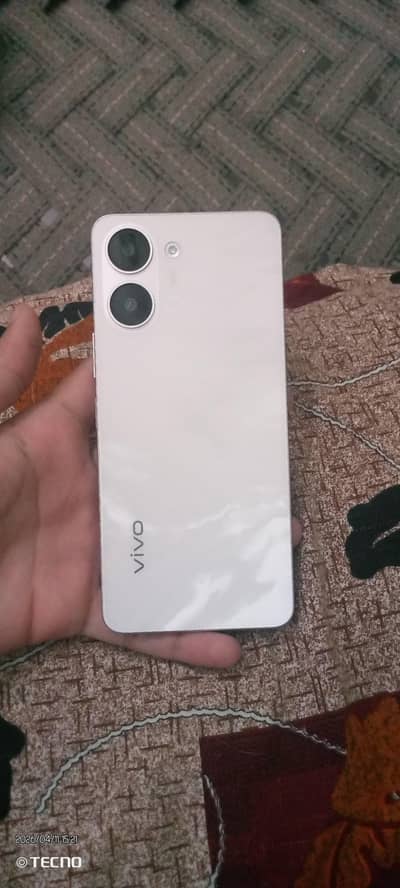 Vivo Y05
