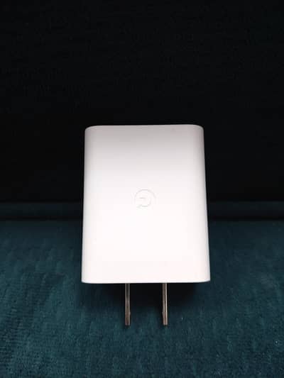 Google Pixel 30 watt 100% Original Adapter and Cable.