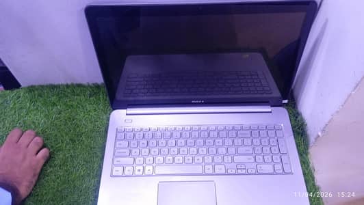 Dell Inspiron Core i7 4th gen 8gb Ram 128gb SSD 2gb NVIDIA Graphicard