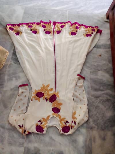 Have embroidery suit