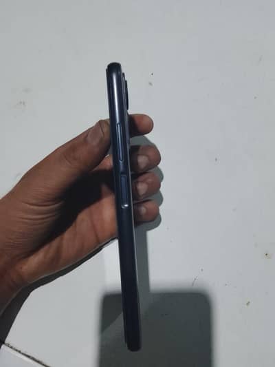 dilit infinity glass thoda break hai memory 2 32 chalne mein bilkul