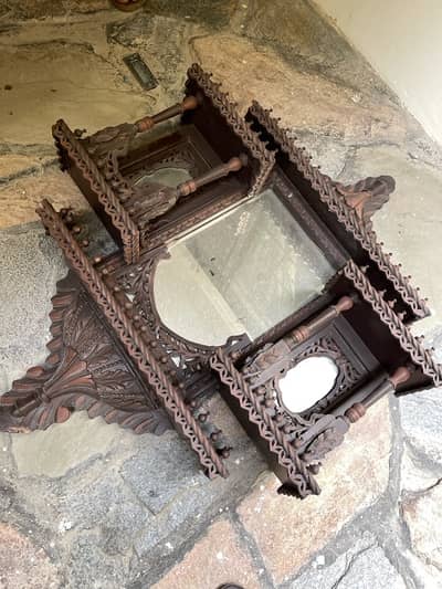 Wooden wall hanging; Chiniot carving