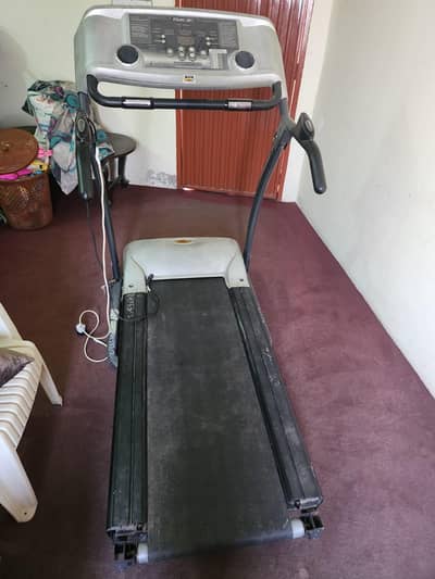 Reebok heavy duty original treadmill fully functional