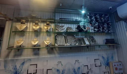 glass shelf 9×3.5 fit  16 mm up down  12 mm shelf