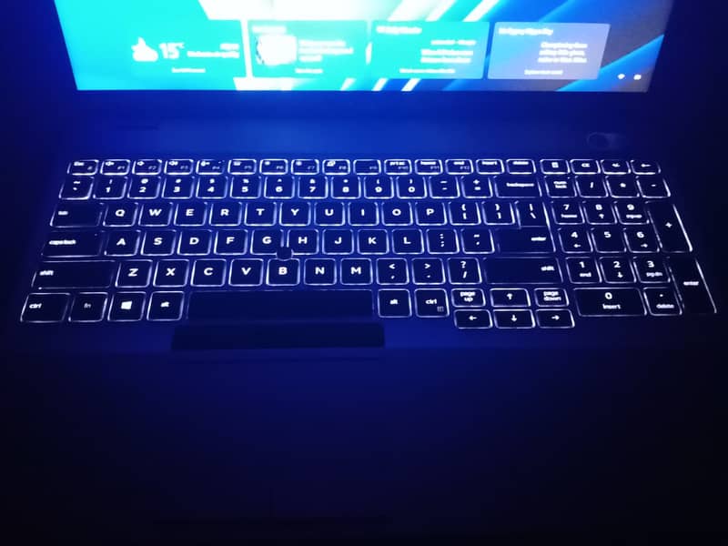 Dell Precision 3550 Workstation 6