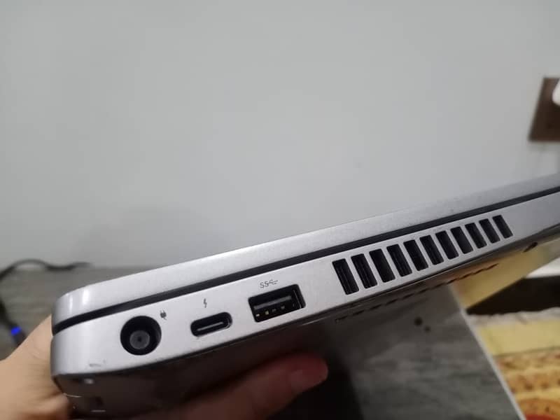 Dell Precision 3550 Workstation 10