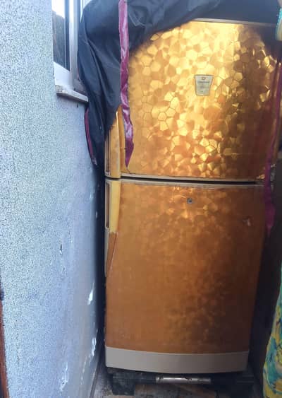 Good Condition Fridge for Sale – Fully Working