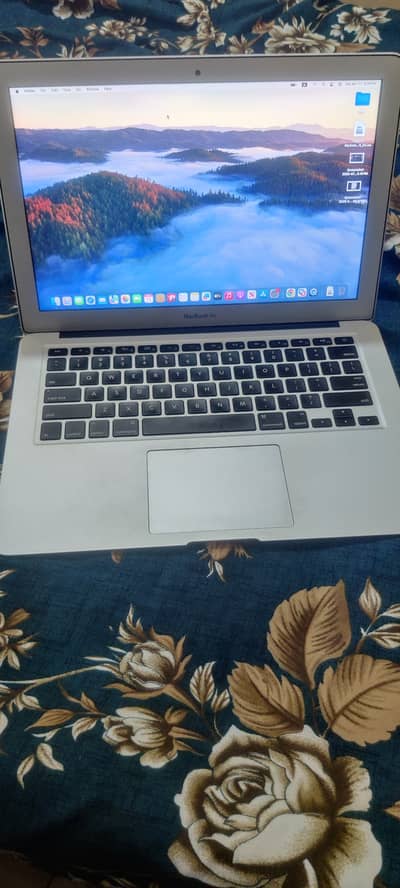 Macos: sequoia 15.3. 1  2017 model 10 by 10  condition