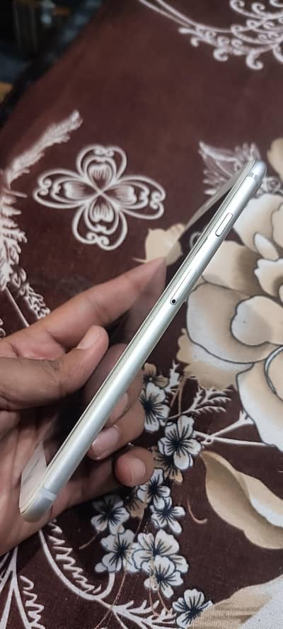 iPhone 7 plus PTA approved 256gb