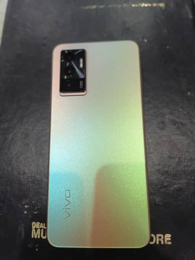 vivo v23e ram 8+4/128 GB