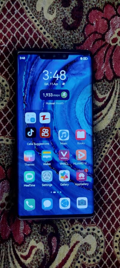 Mate 30 pro 5G. 8 Gb ram 256gb internal memory